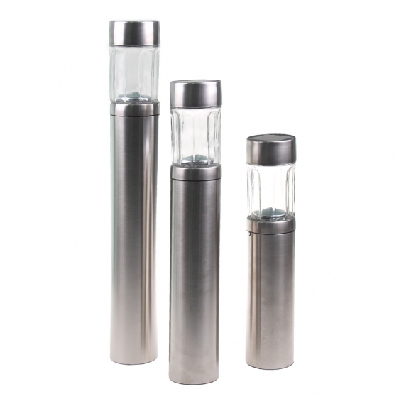 Záhradné dekoratívne solárne svietidlo