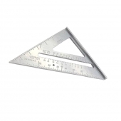 Hliníkový trojuholník