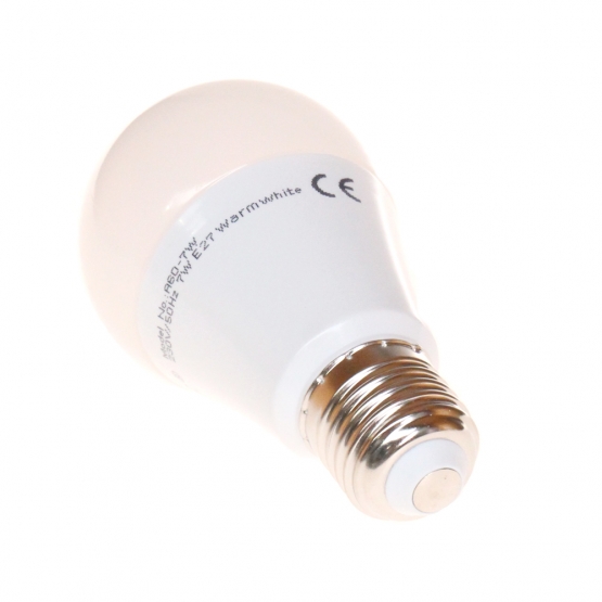 LED žiarovka A60-7W E27