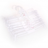 Plastové vešiaky 20 ks