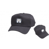 Šiltovka s integrovaným LED svetlom