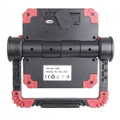 Sklopné multifunkčné LED svetlo