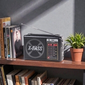 Solárne 3pásmové rádio IS-810PRO čierne
